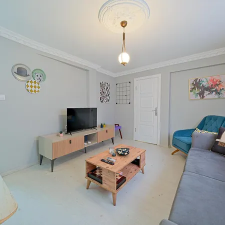 Taksim Istiklalin Kalbinde Konforlu Netflix Wifi Apartment Istanbul
