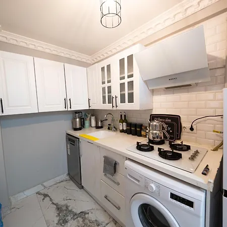 Taksim Istiklalin Kalbinde Konforlu Netflix Wifi * Istanbul